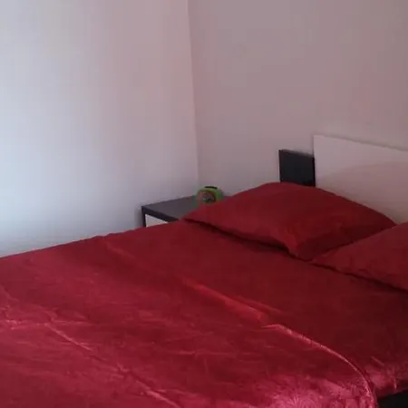 Ultra Apartment *